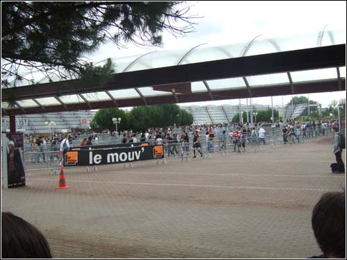 Japan Expo 2008 - File d'attente le jeudi matin